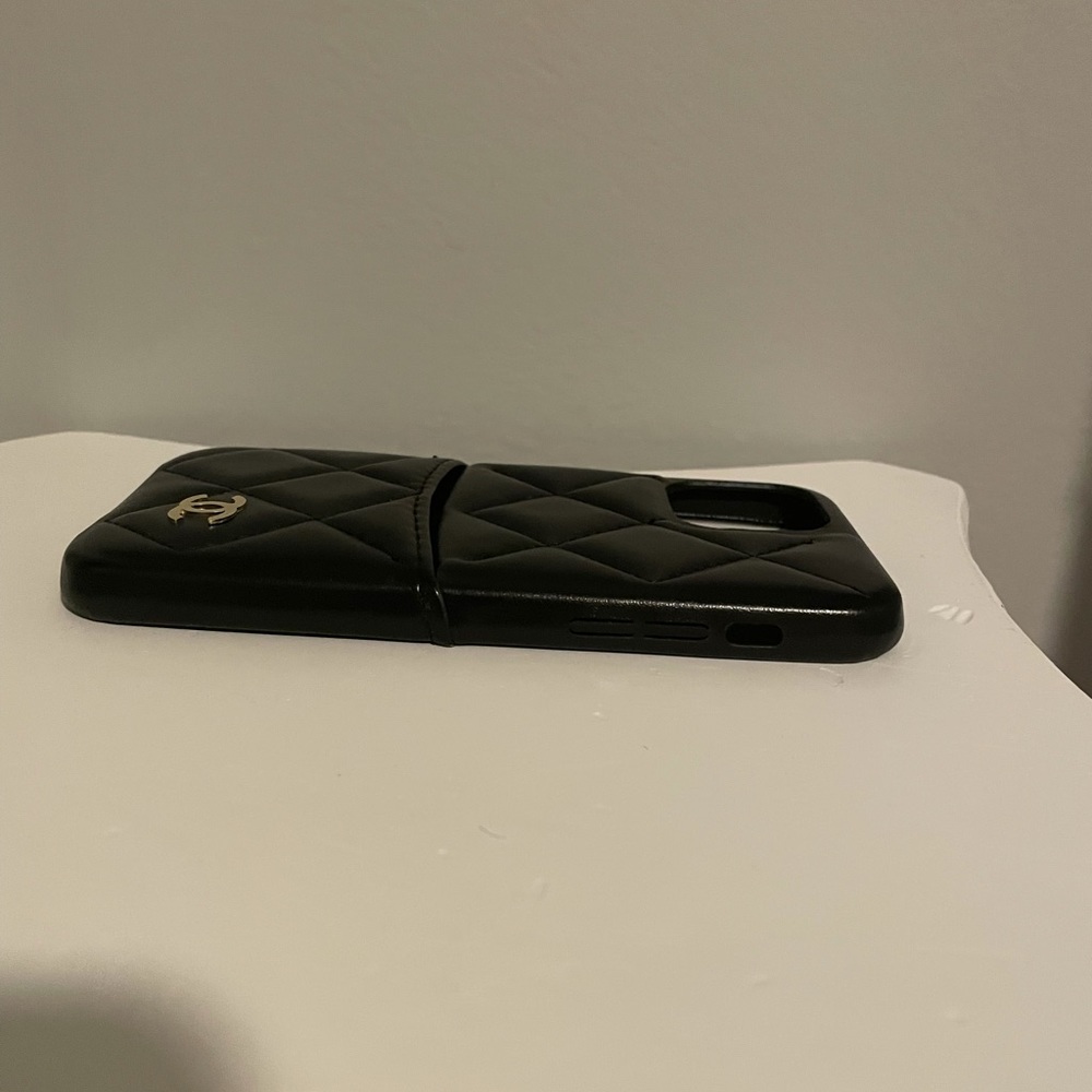 COPY - Chanel Phone Case - Picture 4 of 4